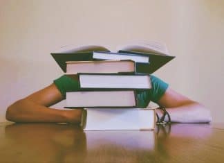 Berufsbegleitendes Studium: Master und Job unter einen Hut bringen Es ist nicht leicht, ein berufsbegleitendes Studium, den Job und das Privatleben zu koordinieren.