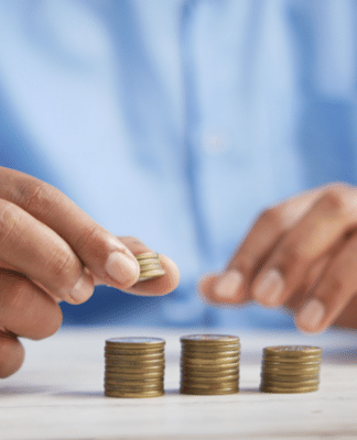Die ersten Schritte zur Selbstständigkeit: Was ist bei der Finanzierung zu beachten? Blogbeitrag-Titelbild_absolventen.at_.png