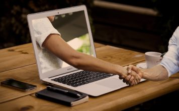 Online-Vorstellungsgespräch – wie Du virtuell überzeugst!